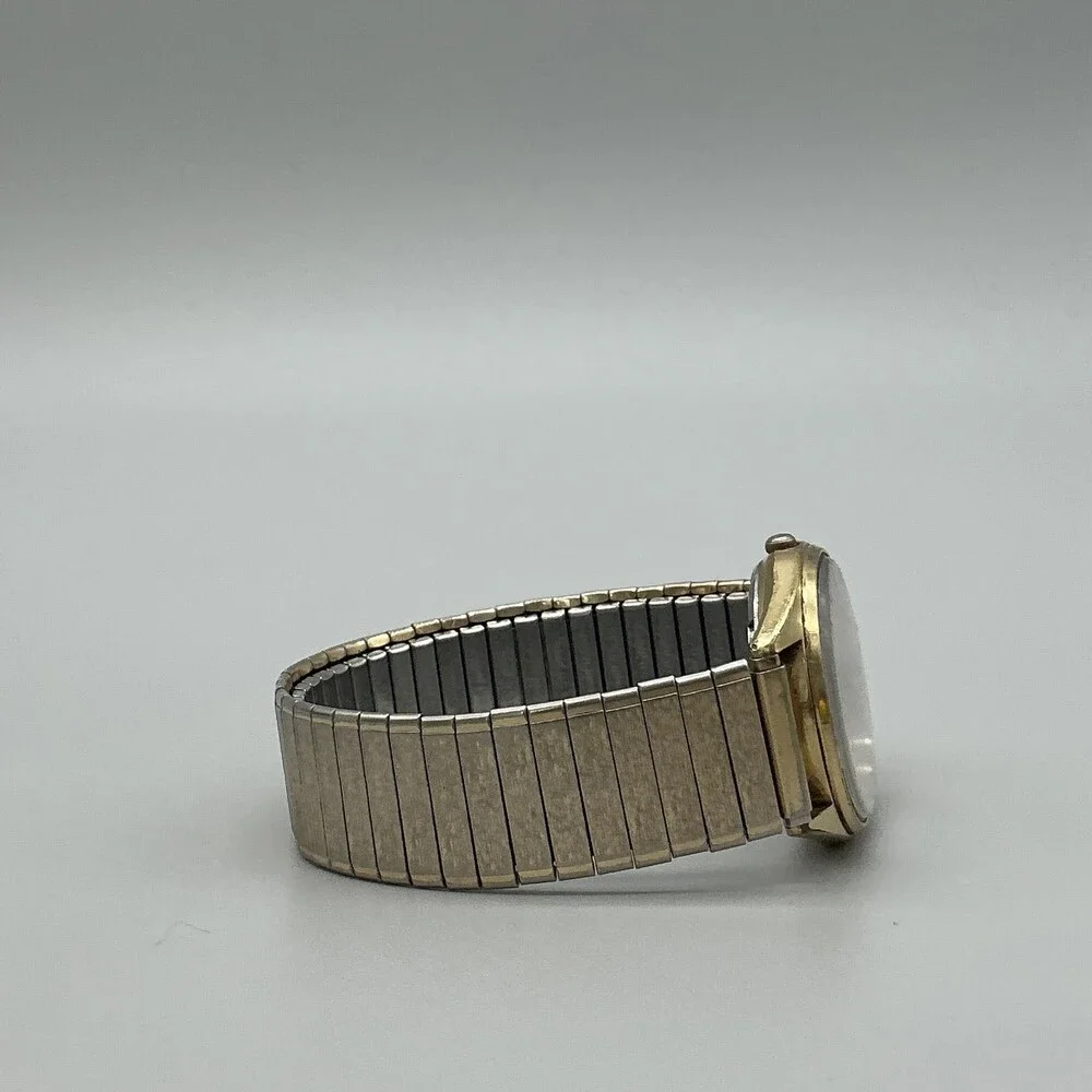 Vintage Seiko Mens Watch 34mm Gold Tone Stretch Band Date 8222-7009 New Battery
